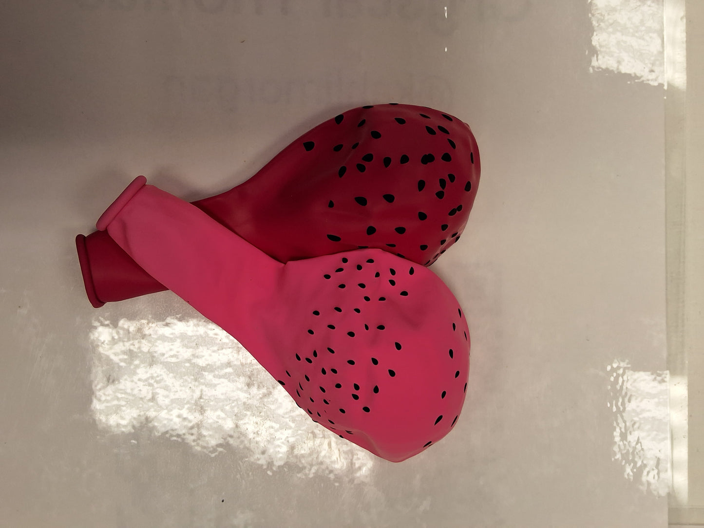12in Strawberry/Watermelon Latex
