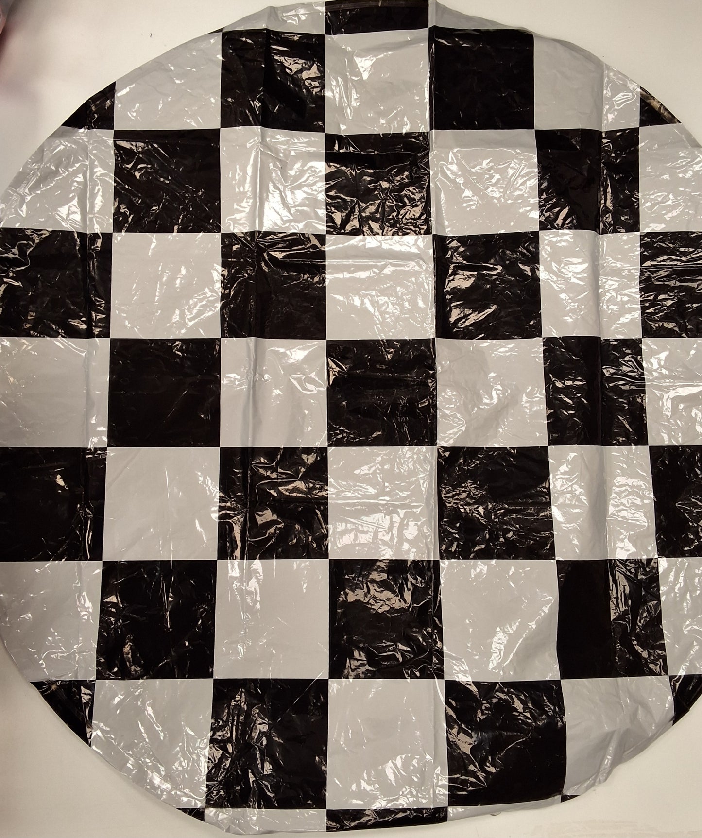 18in B&W Checkered Circle Mylar